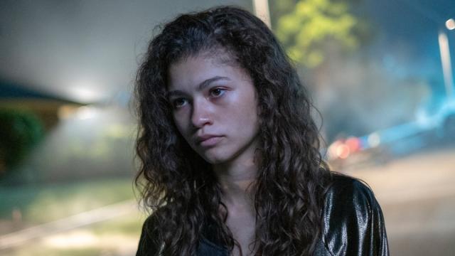 HBO aposta em realidade adolescente com uso de drogas e sexo em 'Euphoria'