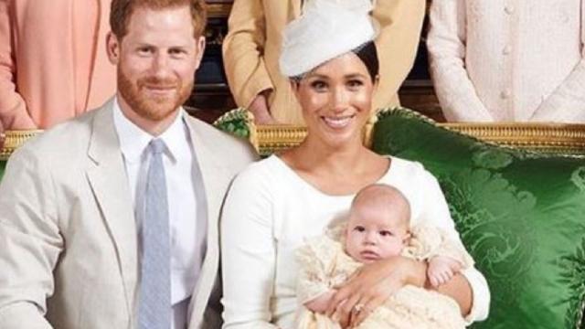 Gossip: al battesimo del 'Royal Baby' di Meghan mancano la regina e i figli di Kate
