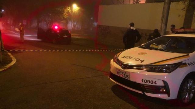 Policial leva tiro na cabeça durante abordagem em Porto Alegre e morre