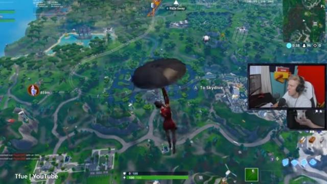 'Fortnite Battle Royale' streamer Tfue tried out a console controller