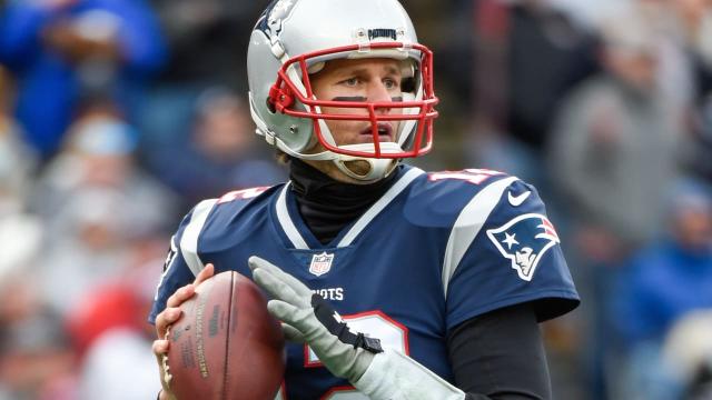 Brady makes deal allowing for room to sign Gronkowski