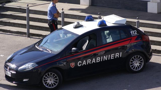 Brescia: Carabiniere si suicida sparandosi con la pistola d'ordinanza