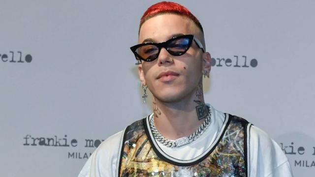 Sfera Ebbasta rinnega la codeina dando ragione ad un vecchio commento 