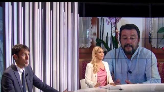 Matteo Salvini protagonista di un confronto acceso con il giornalista Carmelo Lopapa