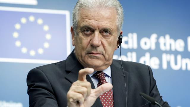 Migranti, Dimitris Avramopoulos: 'A Malta solo un documento, un accordo per ora non c'è'