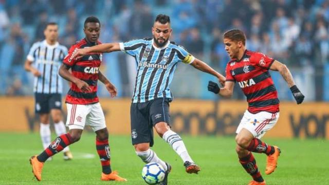 Grêmio e Flamengo: Transmissão pela TV e Internet, escalações e arbitragem