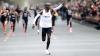 Queniano entra para a história após completar maratona em menos de duas horas