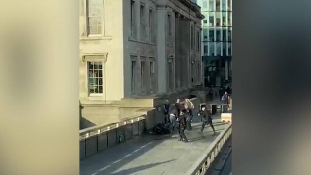 2 killed, 3 wounded in London Bridge stabbing