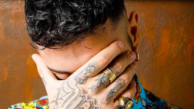 Emis Killa: 'Non sono ricco, in Italia se guadagni 100 devi dare 50 allo Stato'