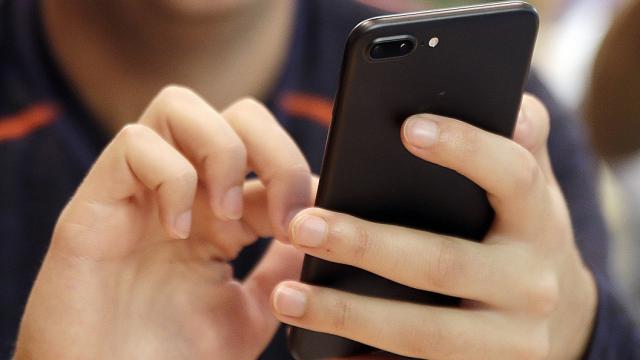 Modena, sei studenti accusati di pornografia minorile: Trovato archivio con 250 foto