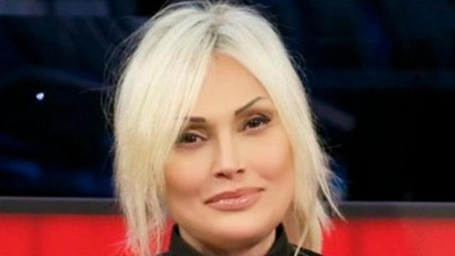 Anna Oxa a Live-Non è la D'Urso: 'Io ero nella lista nera della Rai'