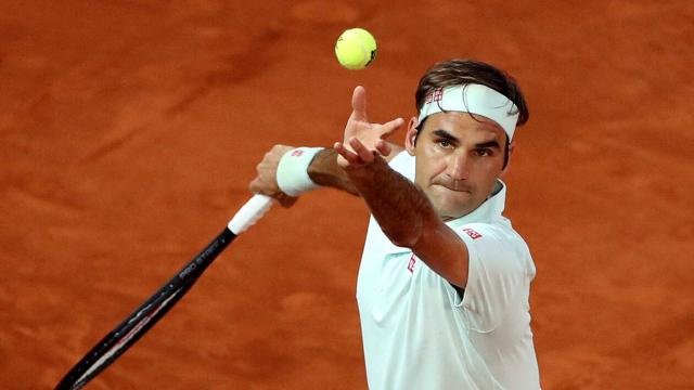 Tennis, Roger Federer si è sottoposto all'intervento al ginocchio destro