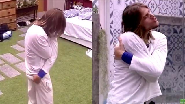 BBB20: Mesmo com Marcela no quarto, Daniel ' da uns amassos' nele mesmo