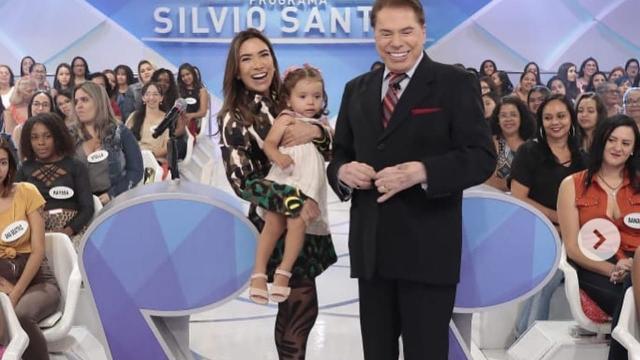 Neta de Silvio Santos aparece em estúdio do programa do avô