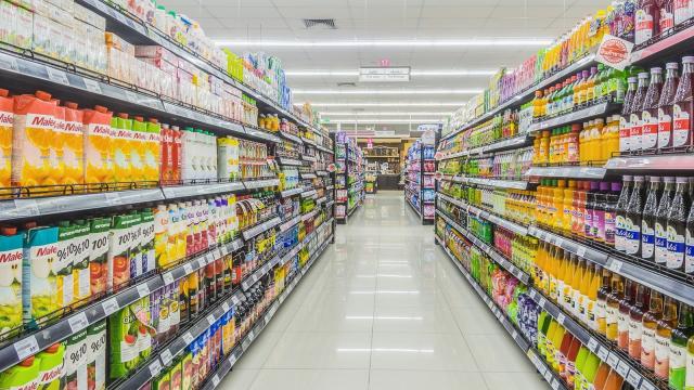 Segundo especialistas, supermercados podem ficar desabastecidos por causa do coronavírus