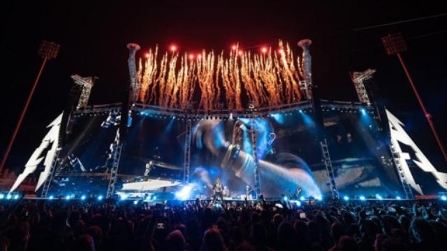 Metallica, la rock-band offre i propri concerti in streaming su Youtube