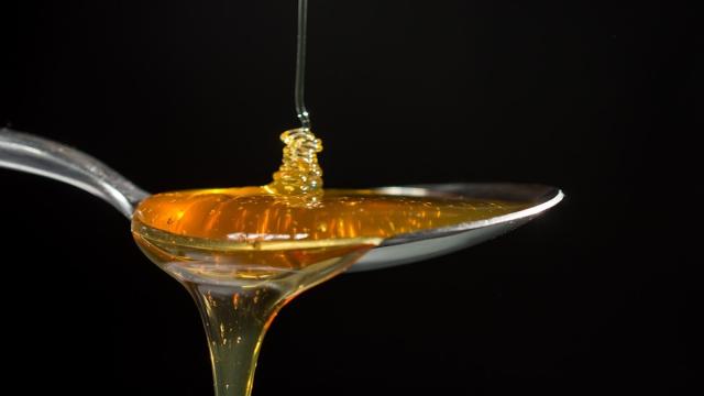 La miel es un elemento indispensable para cuidar el cabello de forma natural