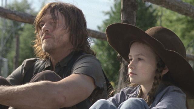 The Walking Dead, spoiler 10x15: Judith vuole che Daryl le insegni a difendersi