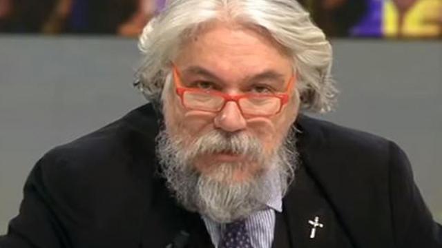 Pasqua: lo psichiatra Meluzzi accusa Papa Francesco con un tweet