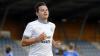 Florian Thauvin célèbre la victoire et se fait tacler par le supporters de l'OM