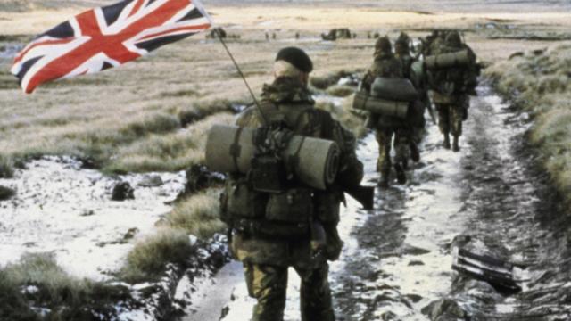 Falkland, 40 anni dopo: la 'sporca guerra' di leader politici a caccia di consensi