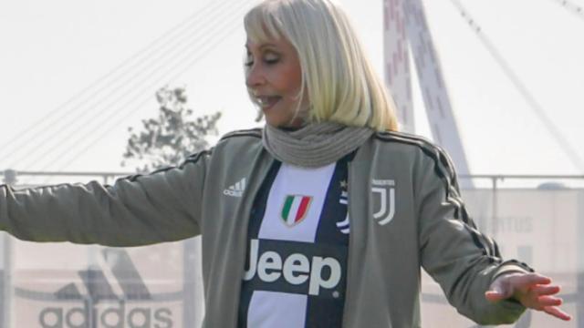 Raffaella Carrà, cinque curiosità su di lei: era grande tifosa della Juventus