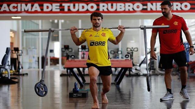 Segue o drama: Rodrigo Caio poderá passar por cirurgia