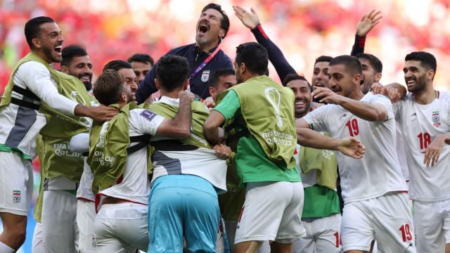 Com gols na bacia da almas, Irã leva a melhor sobre Gales