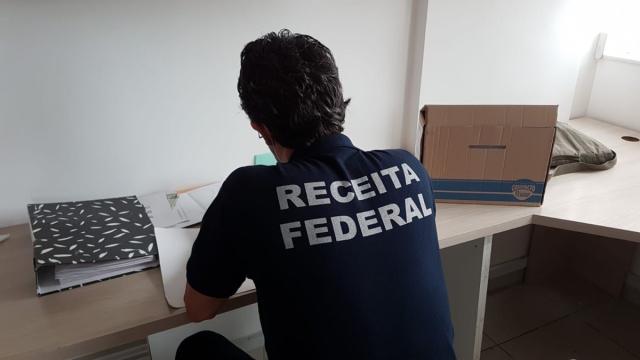 Diminuição da receita tributária desafia a economia brasileira