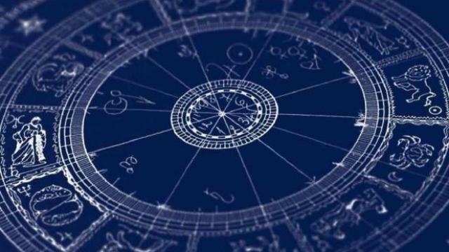 Previsioni astrologiche 13-19/05: novità professionali in arrivo per il Capricorno