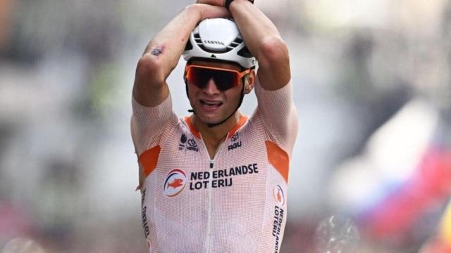 Ciclismo Olimpico: Van der Poel battuto a Parigi, Evenepoel vola verso la vittoria