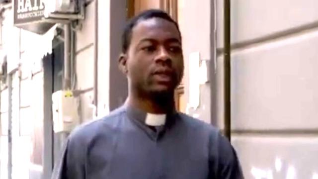 UPAS, episodi al 6/12: Rosa indaga sull'aggressione al sacerdote del quartiere