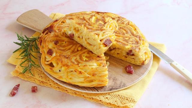 Ricetta della frittata di pasta: una pietanza napoletana da gustare in ogni occasione