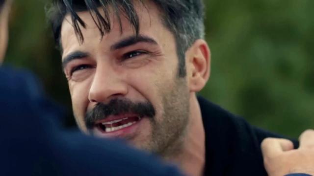 Kara Sevda, trame 2 e 3 dicembre: Tarik confessa a Kemal di aver impiccato Ozan 