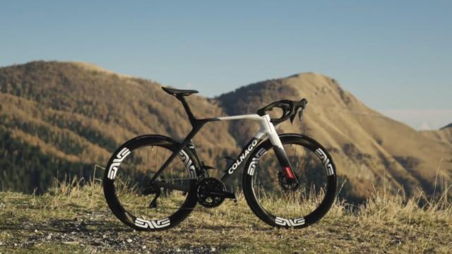 Colnago Y1RS: la nuova bici di Tadej Pogacar divide gli appassionati di ciclismo 