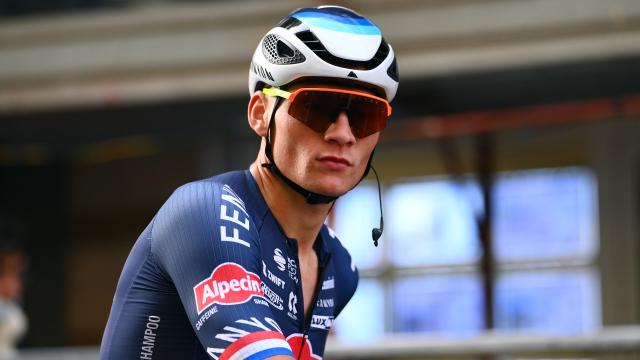 Ciclismo, Van der Poel si prepara per il quarto Fiandre e sogna il Mondiale MTB 