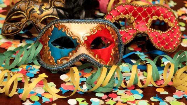 Carnevale di Venezia, Viareggio e Acireale: le feste più belle del 2025 