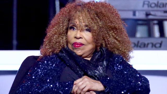 Addio a Roberta Flack: la leggenda dell'R&B si spegne a 88 anni 