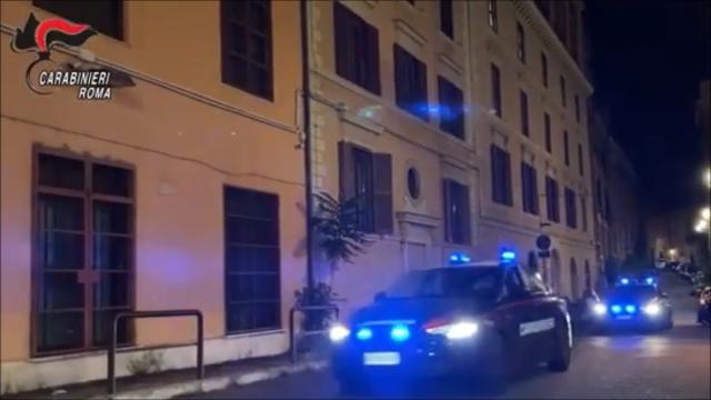 Droga, maxi operazione a Roma: 26 arresti dei carabinieri