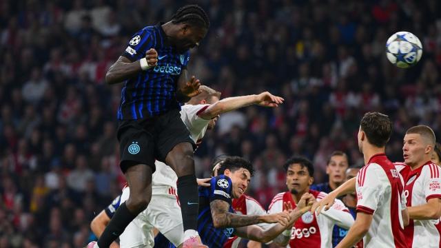 Thuram ad Amsterdam come Crespo: quando i gol dell'Inter arrivano dal cielo